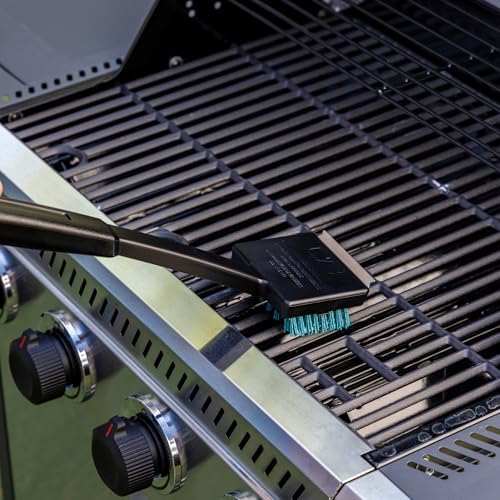 Charbroil Safer Replaceable Head Nylon Bristle Grill Brush - Image 7