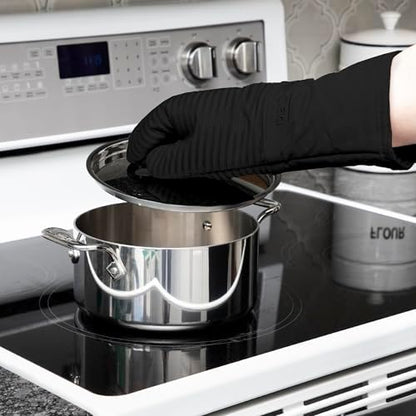 All-Clad Premium Silicone Oven Mitt and Pot Holder Set - Image 5