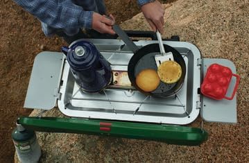 Coleman Classic 3-Burner Propane Camping Stove with InstaStart Ignition, Portable Cooktop with 3 Adjustable Burners & 28,000 BTUs of Power for Camping, Tailgating, Grilling, Hunting & More