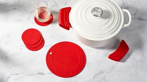 Le Creuset Silicone Set of 2 Handle Grips - Image 4