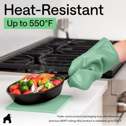 GORILLA GRIP BPA-Free Silicone Oven Mitts and Pot Holders Set - Image 4