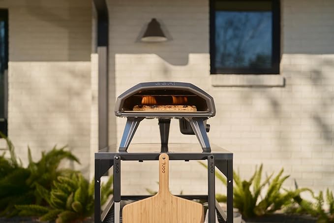Ooni Koda 2 Gas Pizza Oven – 14" Outdoor Pizza Oven Cooks Pizza in 60 Seconds, Includes 28 mBar Regulator and Gas Hose, Propane Grill Reaches 950°F - Black