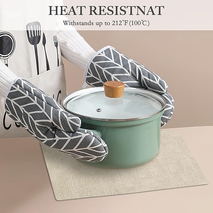 Faux Leather Heat Resistant Placemats Set of 6 – Waterproof Oilproof Wipeable Dining PU Vinyl Place Mat Easy Clean Table Mats for Kitchen/Dining/Party/Holiday, Beige