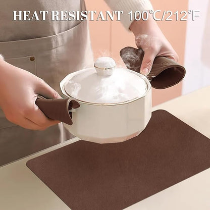 Faux Leather Placemats, Set of 4, 12''×17' Textures on Both Sides, Heat-Resistant, Waterproof and Oil-Proof, Reversible Place Mats for Kitchen, Dining Table, Outdoor - Brown