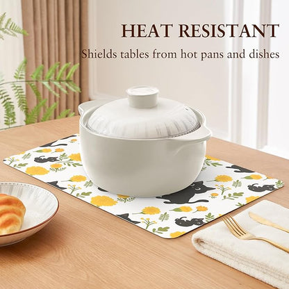 QIYI Placemats Set of 6, 12x18 Inch Faux Leather Place Mats for Kitchen Dinning, Heat Resistant Anti Slip Flower Table Mats, Waterproof Wipeable Washable Placemat Party Table Décor, Cute Black Kittens