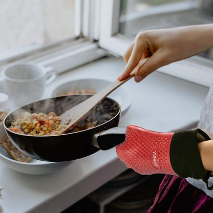 Kitchen Oven Gloves - Dual-Layer Heat Resistant Grilling Gloves, Silicone Oven Mitts with 5 Fingers, Waterproof Non-Slip Pot Holder for Barbecue, Cooking, Baking (Red, Long)