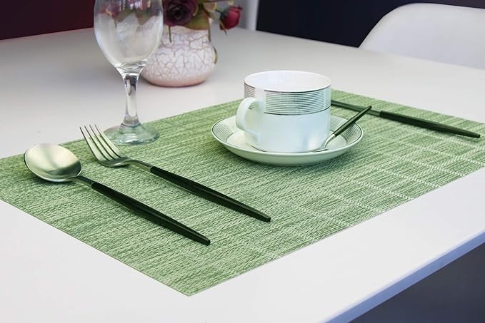 PIGCHCY Countryside Placemats Set of 4 Woven Heat Resistant Placemats Washable Easy to Clean Table Mats for Dining Room and Decor (Pear Green)