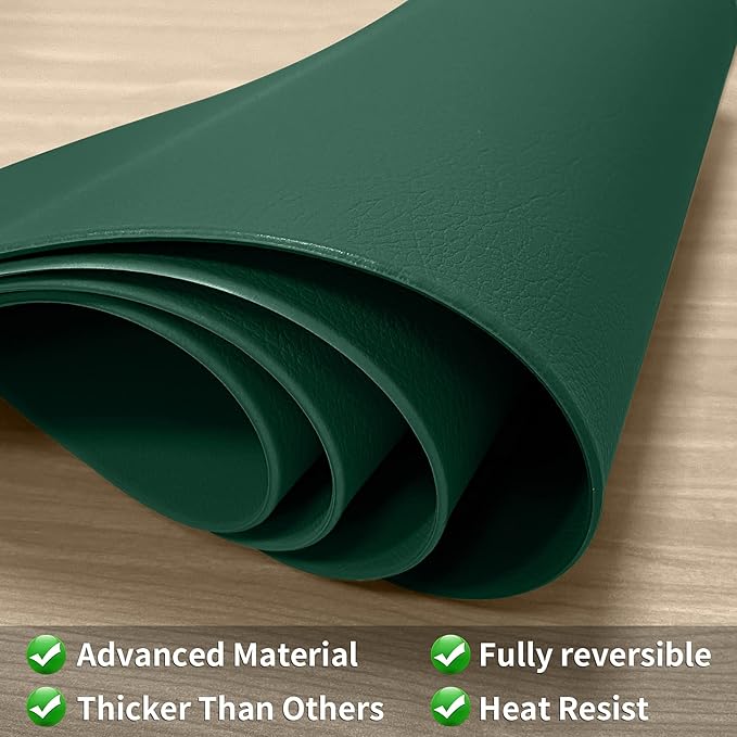 Herda Green Placemats Set of 4 Faux Leather Placemat Wipeable Washable Placemats for Round Table,Table Mat for Kitchen Dining Patio Outdoor Indoor Place Mat 4 Pack for Christmas Holiday Placemats