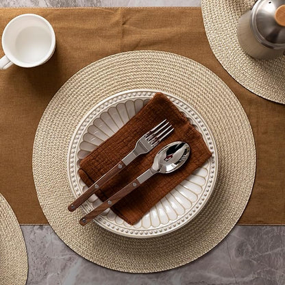 Round Placemats Set of 4 Plastic Woven Placemats Washable Wipeable Table Mats for Dining Table Heat Resistant Non-Slip Circle Place Mats (Beige-Brown)
