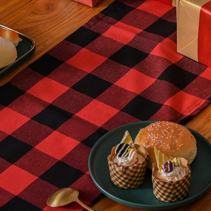 Tosewever Christmas Buffalo Check Plaid Table Runner, Cotton Polyester Blend Classic Family Dinner Table Runners for Indoor Outdoor Parties Events Home Decoration (Red and Black, 14 x 108 Inch)