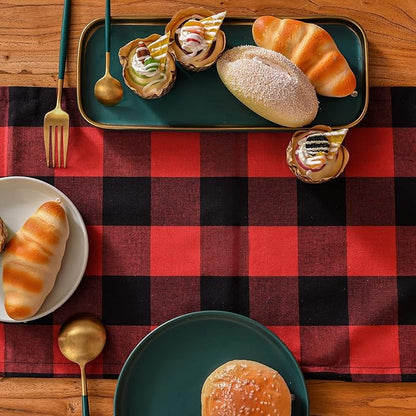 Tosewever Christmas Buffalo Check Plaid Table Runner, Cotton Polyester Blend Classic Family Dinner Table Runners for Indoor Outdoor Parties Events Home Decoration (Red and Black, 14 x 108 Inch)