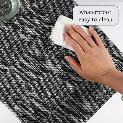 Black Placemats Set of 4, Plastic Vinyl 18" x 12" Place Mats for Dinner Table, No-Slip Wipeable Table Mats Daily Use Patio Kitchen Decoration