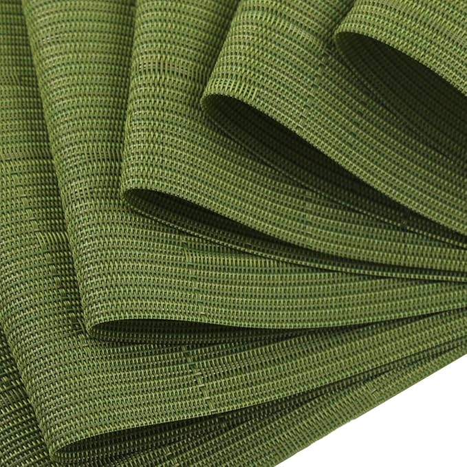 Vinyl Placemats,Washable Table Mats Easy to Clean Woven Placemats for Dining Table Set of 4(Sage Green)