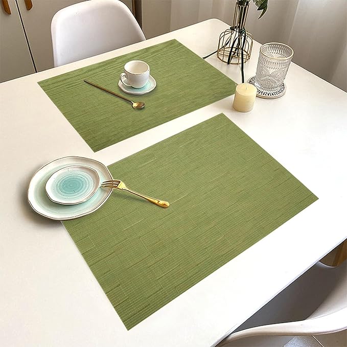 Placemats Set of 12 Washable&Wipeable Place mats for Dining Table Kitchen Indoor Outdoor Table Mats Heat Resistant Non Slip Woven Vinyl Table Placemats (Green，12PCS)