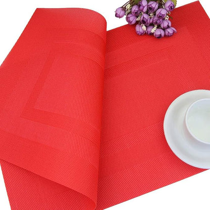 PIGCHCY Placemats,Washable Vinyl Woven Table Mats,Elegant Durable Placemats for Dining Table Set of 6 (18 x 12 inches,Passionate Red)