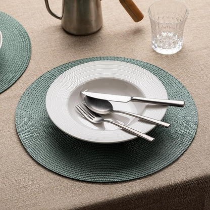 Round Placemats Set of 6 Plastic Woven Placemats Washable Wipeable Table Mats for Dining Table Heat Resistant Non-Slip Circle Place Mats (Dusk Green)