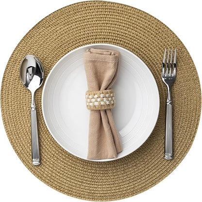 Round Placemats Set of 4 Plastic Woven Placemats Washable Wipeable Table Mats for Dining Table Heat Resistant Non-Slip Circle Place Mats (Tan)