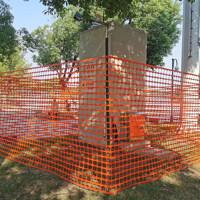 Safety Fence Plastic Mesh Fencing Roll, 4'x100' Feet 1 Roll with 100 Zip Ties, Temporary Reusable Netting for Snow Fence, Garden, Construction and Animal Barrier (Orange MW 10.71 lb/roll)